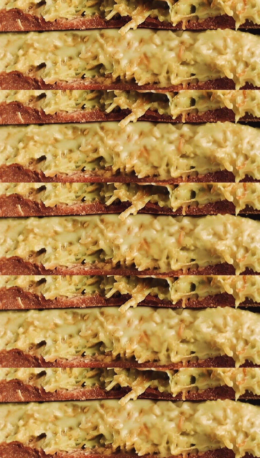 Pistachio & Crispy Kunafa Chocolate Bar