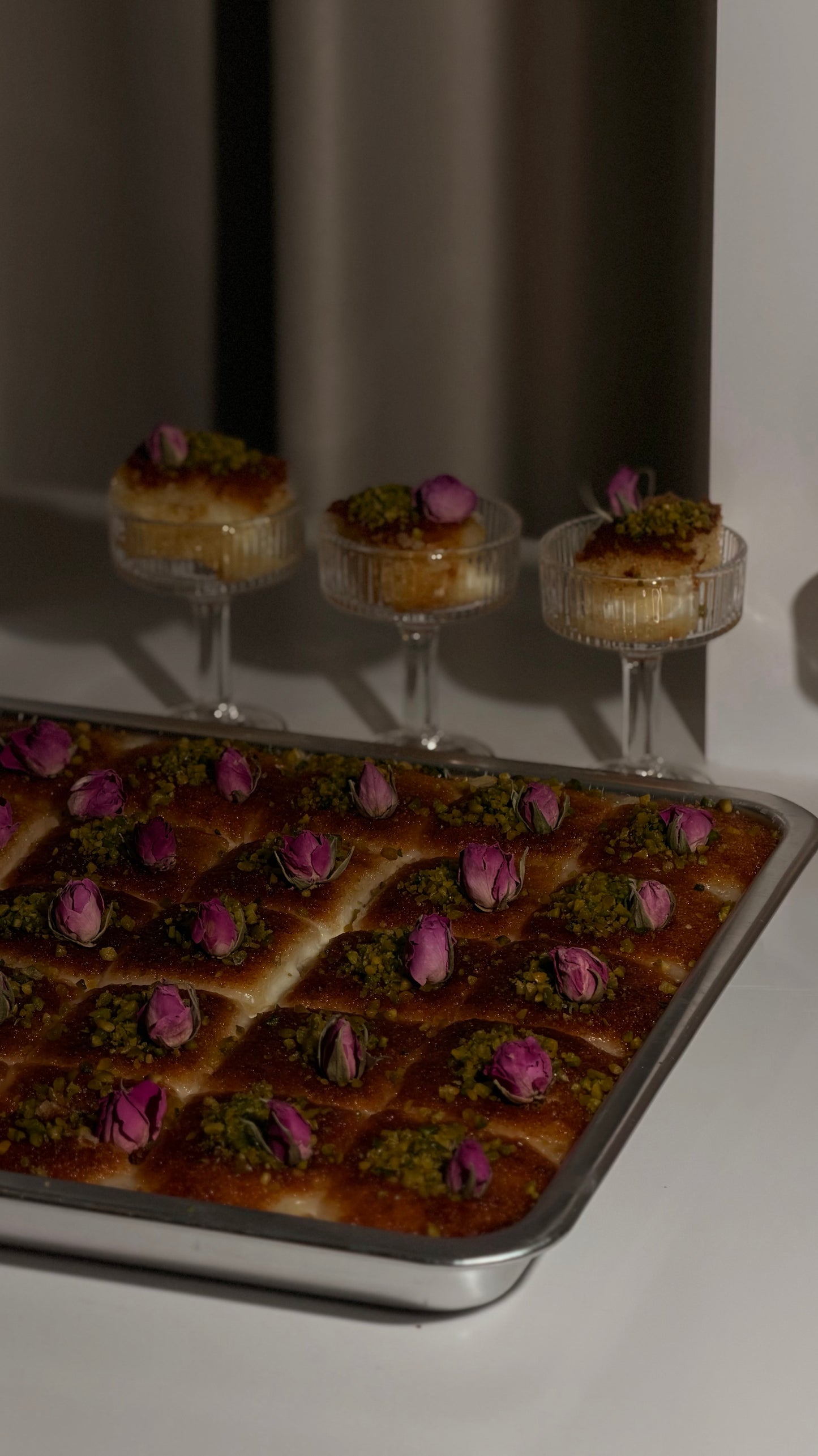 Mini Basbousa with Cream | ميني بسبوسة بالقشطة